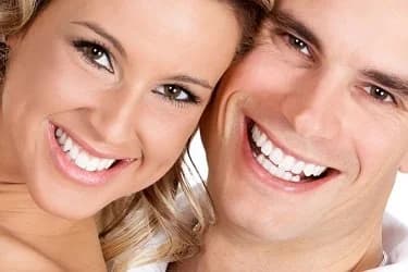 Piękne zęby czynią Cie szczęśliwszym
